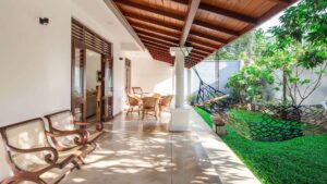 outside-view-villa-ballarat